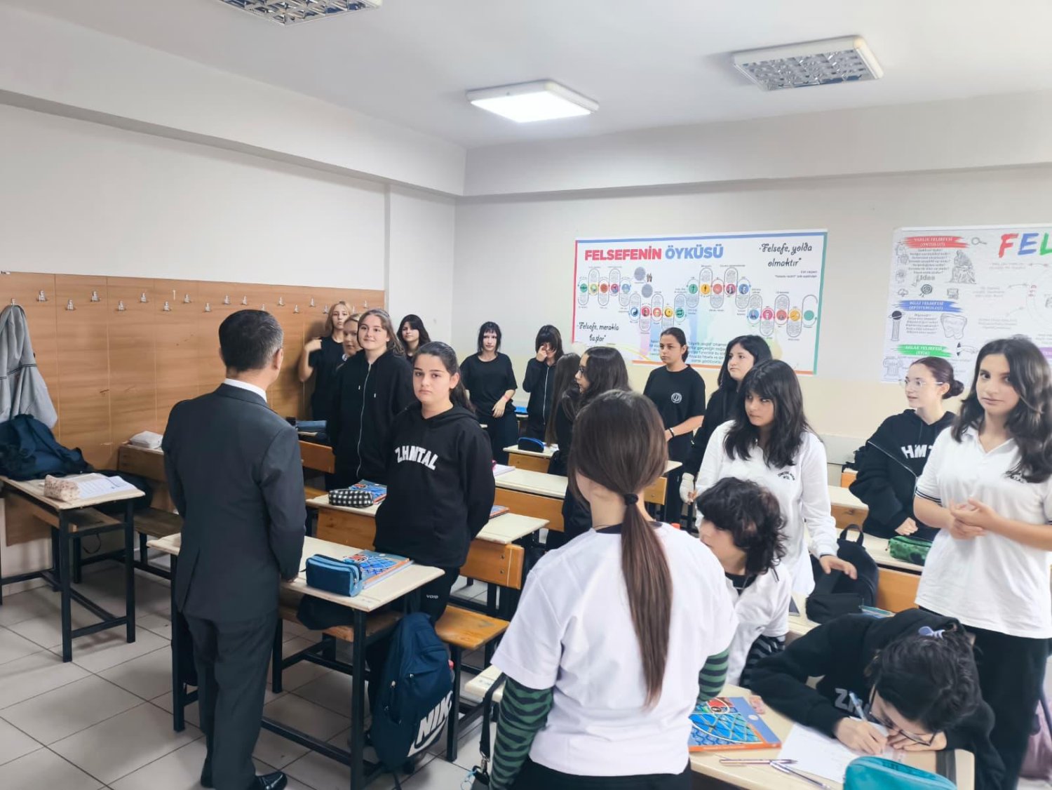 Vali Aktaş, Haftaya Okul Denetimiyle Başladı